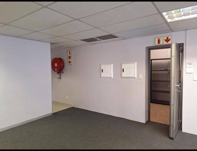 BUSINESS PROPERTY TO RENT IN ROUTE 21 BUSINESS PARK